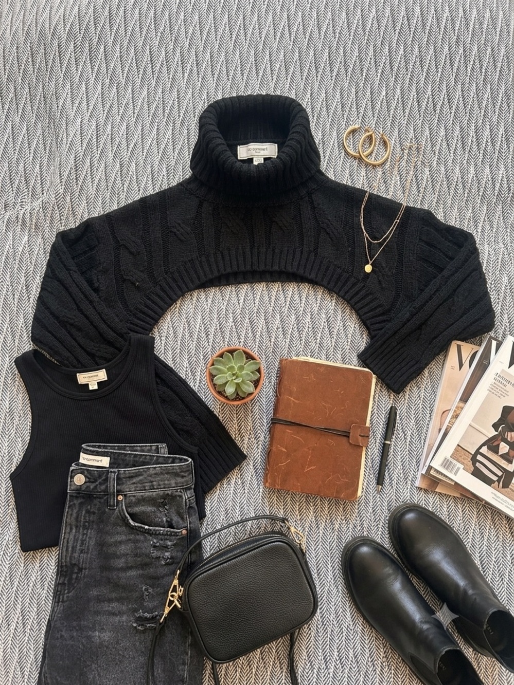 Black Turtleneck ultracropped Sweater